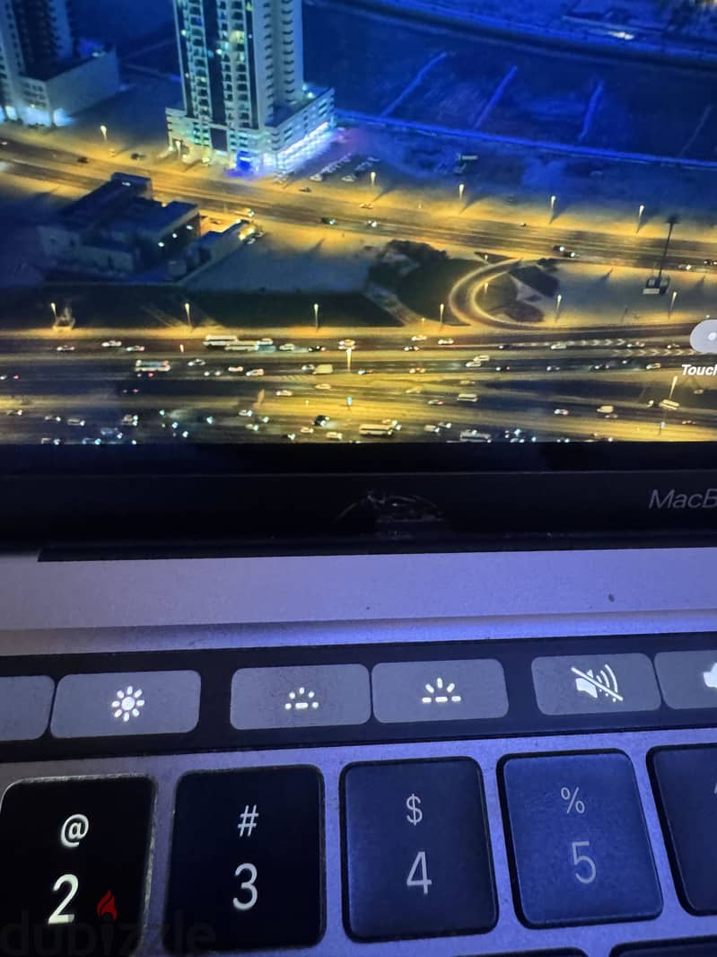 Macbook pro 13 inch M1 512gb 1