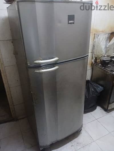 تلاجة زانوسى مميزة