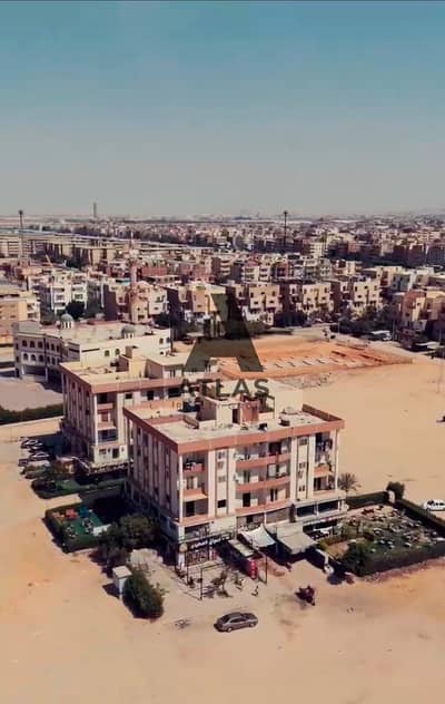 شقه اداري للبيع مجاورة 65 بجوار فيلات السويفي تشطيب سوبر لوكس في العاشر من رمضان