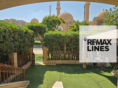 شقة للبيع بحديقة خاصة في مدينتي B3 بموقع استثنائي بجوار الخدمات والجامع مباشرة موقع مميز جدًا بالقرب من الخدمات والجامع