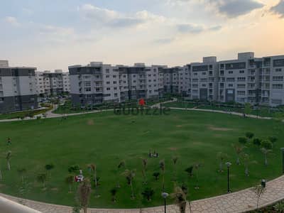 Apartment for Rent – Legal Rental Contract in a Prime Location in Madinaty B10  Directly opposite All Seasons Park  Garden View  Close to all th
