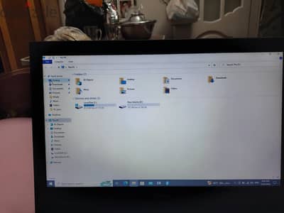 لاب توب ديل بكارت شاشه خارجي