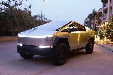 TESLA CYPER TRUCK 2025