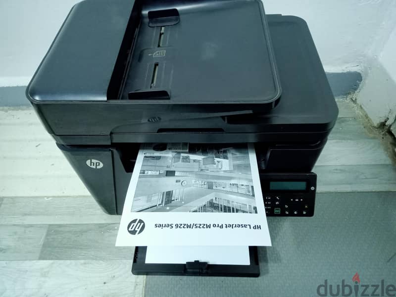 HP Laser Jet pro M225 1