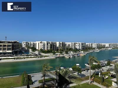 شاليه بإطلالة على Canal  للبيع - مارينا  مراسي - Marina Marassi