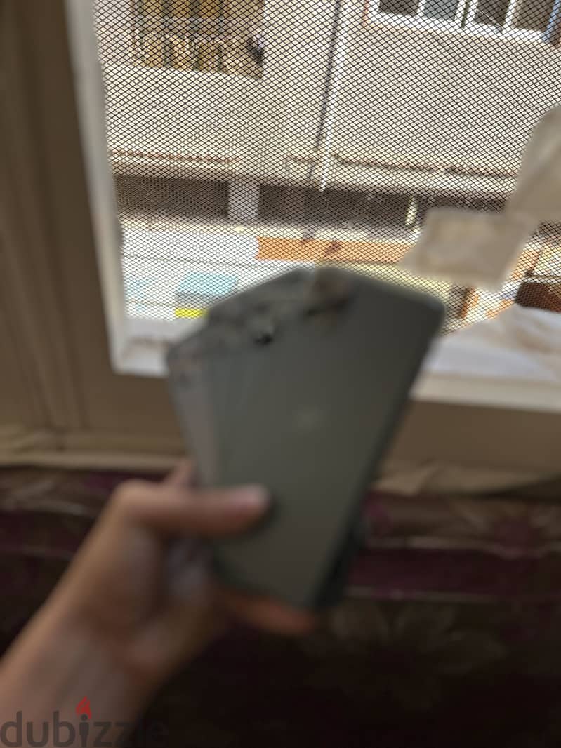 Apple - iPhone 11 Pro Max 4