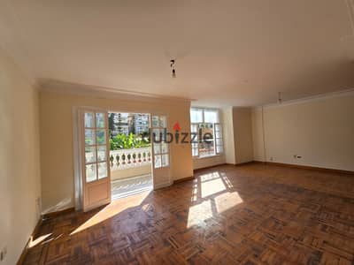 Apartment for rent in Gleem for 20 thousand, fully on Mirghany Palace, with an area of 230m, 3 rooms and 2 bathrooms, 4 receptions, a new tower on a main street, a large balcony with a full view of the palace.