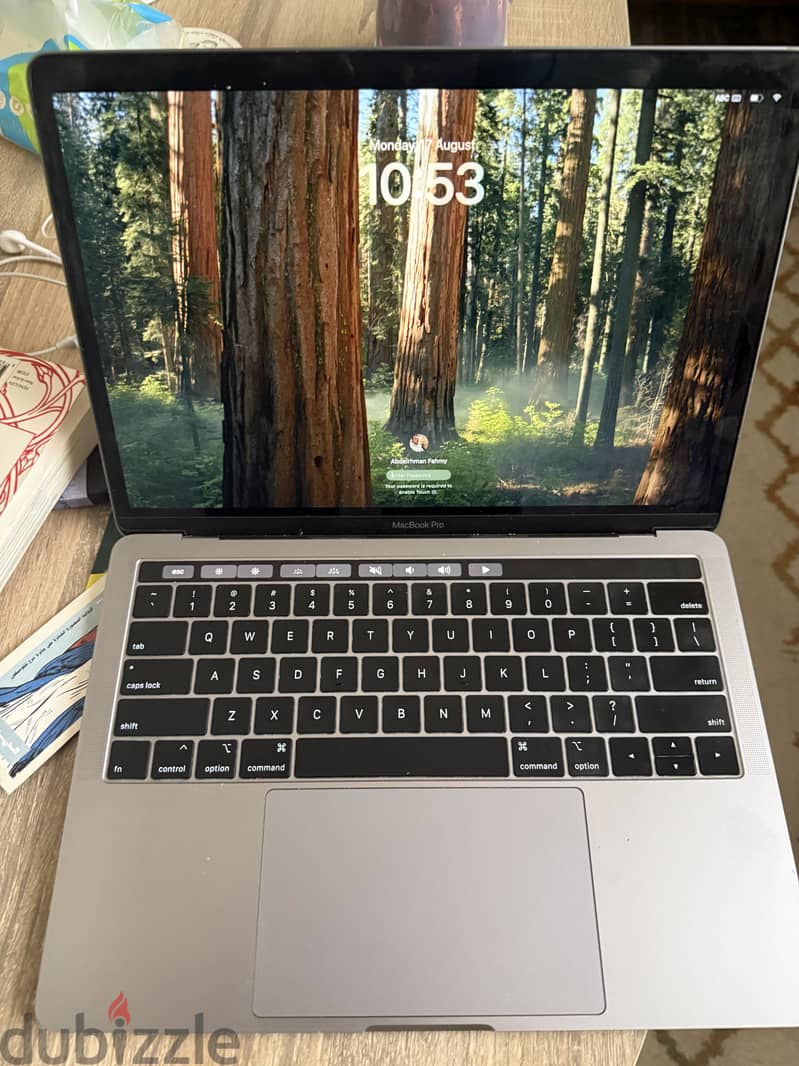 MacBook Pro 2019 i5 1