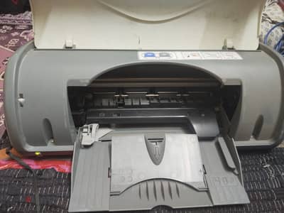 HP Deskjet D1560