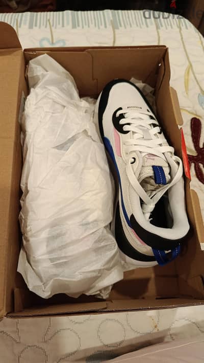 Adidas shose