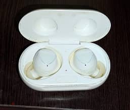 Galaxy Buds Plus بحالة جيدة جدا