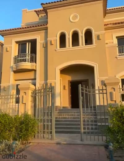 فيلا مميزة للبيع فى كمبوند لافيستا سيتى العاصمة