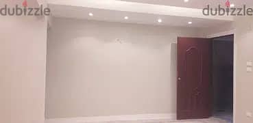 شقه للايجار  بشارع بجول جمال  من جامعه الدل العربيه