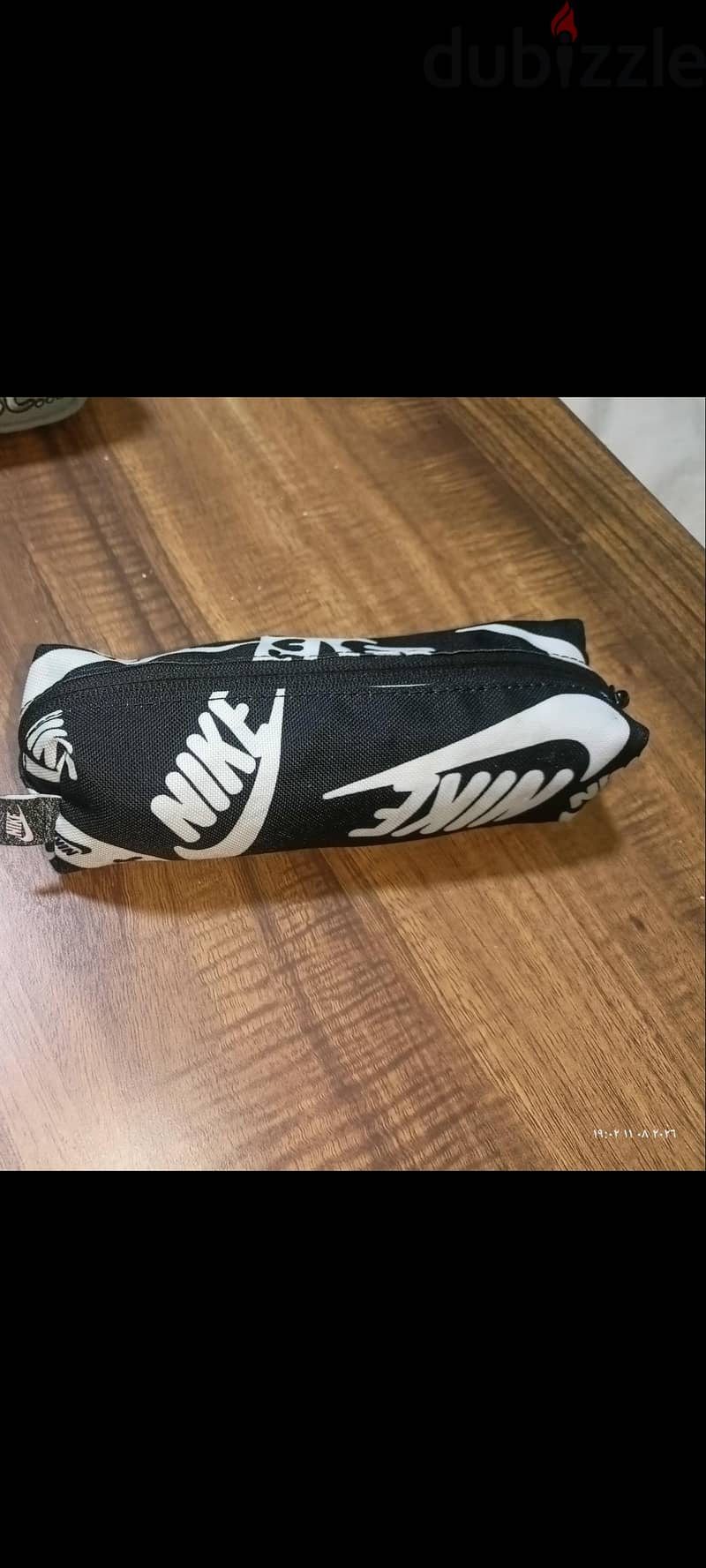 NIKE AND MUST 5