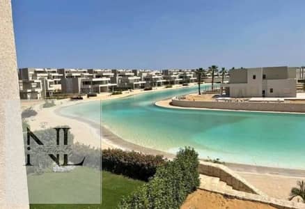 شاليه للبيع في قلب العين السخنة في أزها – كاسترا، 82 متر، غرفة نوم، الدور الثاني، بانوراما كاملة على الـPool
