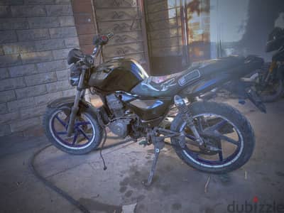 بنيلي 200 vlr classic limited