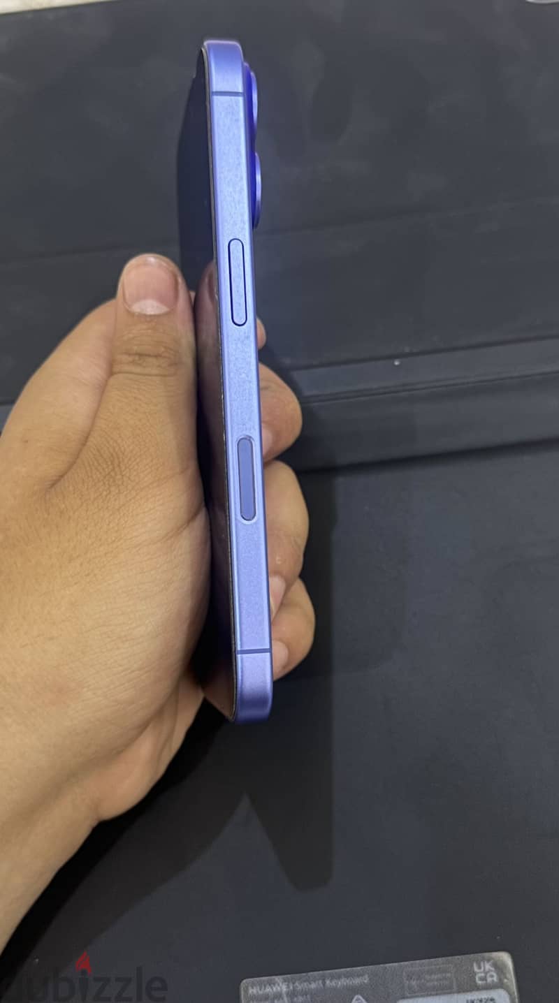 آبل - آيفون 16 8