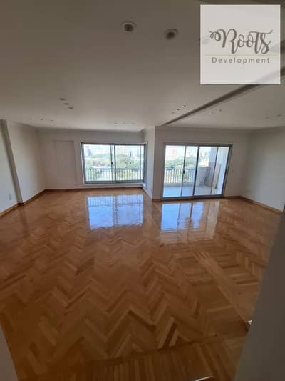 للبيع شقه 180 متر فيو مفتوح علي نادي الصيد سوبر لوكس شامل المطبخ الدقي في الجيزة . For Sale Apartment with Kitchen,,Al Dokky, Giza.