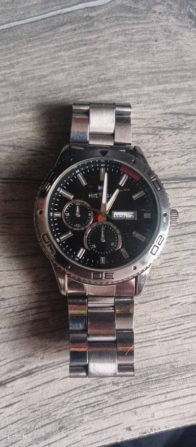 ساعه نوع TOMMY