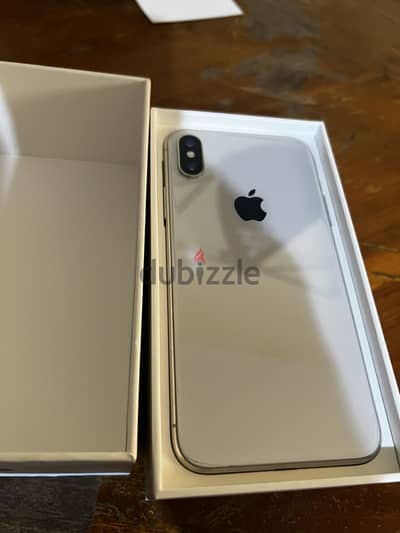 Apple - iPhone X