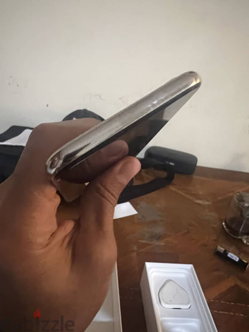 Apple - iPhone X 6