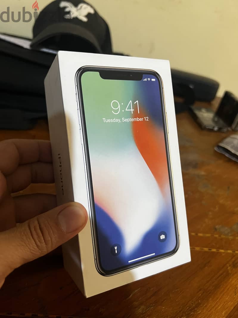 Apple - iPhone X 9