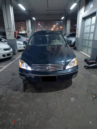 Nissan Sunny 2012