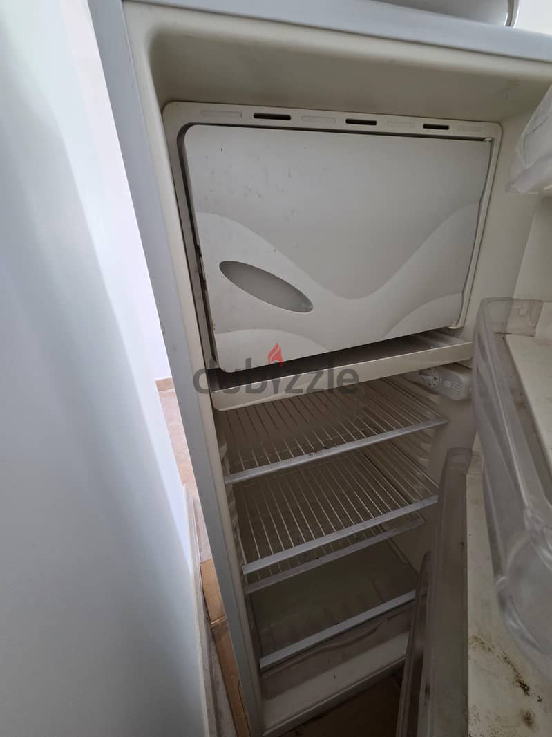 Ideal Fridge 320 Litre 1