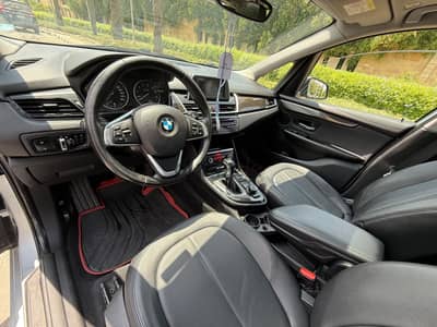 BMW 218 i 2015