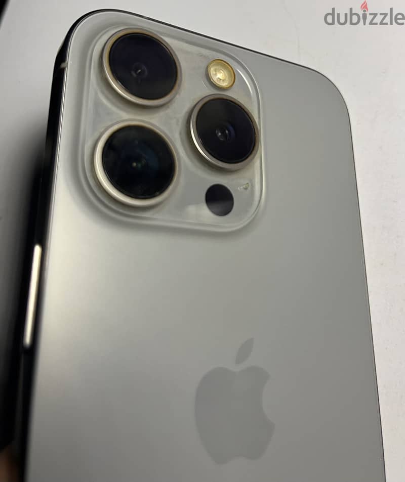 Apple - iPhone 15 Pro 3