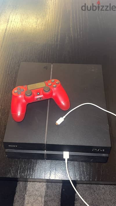Playstation 4 for sale - بلايستيشن ٤ للبيع