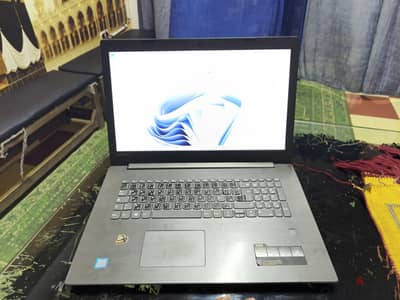 لاب توب بسعر لقطة