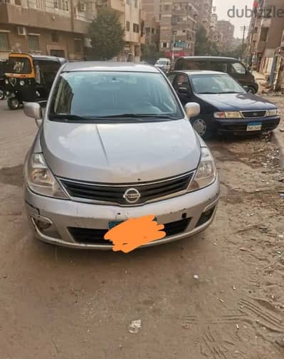 Nissan Tiida 2013