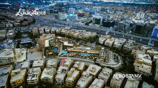 للبيع مطعم واجهه مباشرة علي شارع التسعين الجنوبي بقلب التجمع الخامس امام داون تاون مباشرة باقساط حتي 8 سنوات.