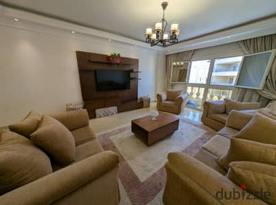Apartment for sale in Zahraa El Maadi on the main Carrefour street, super deluxe finishing at a very special price
