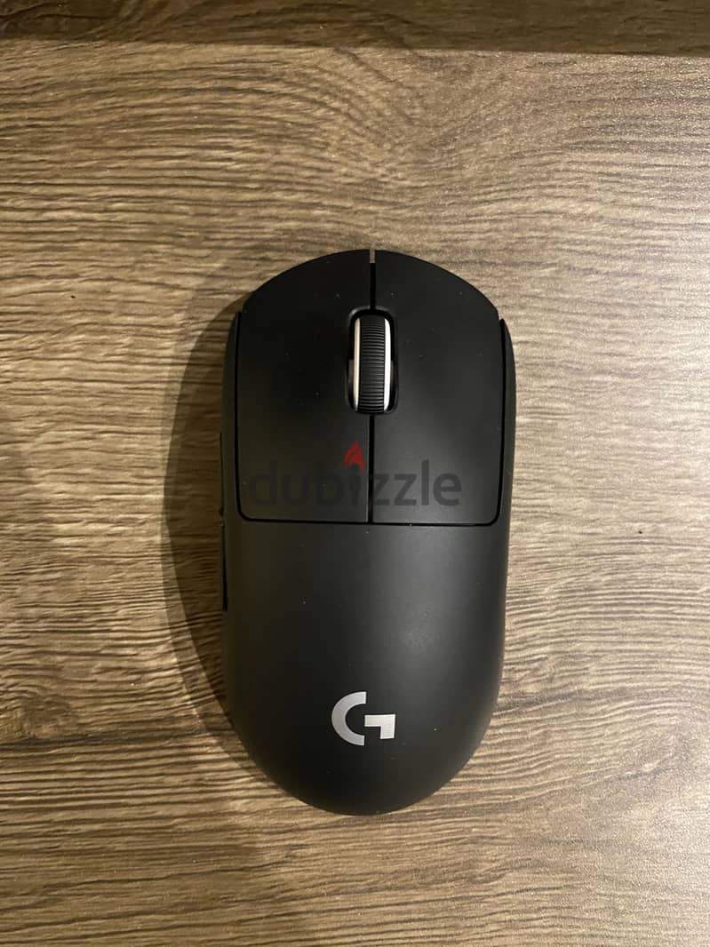 Logitech gaming mouse & keyboard. 3
