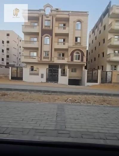 شقة للبيع في النرجس الجديدة بالقرب من محور جمال عبد الناصر و مسجد فاطمة الشربتلى و 90