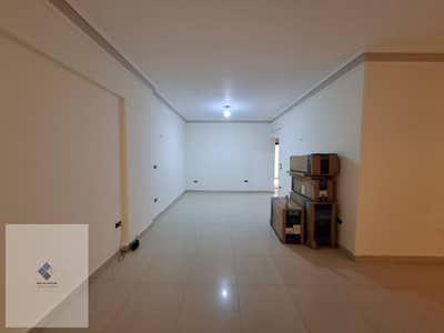 Apartment for sale in the fifth settlement, third district, area 140 m, 3 bedrooms, super luxe finishing, elevator, garage, and storage, prime location close to Arabella and Gamal Abdel Nasser axis