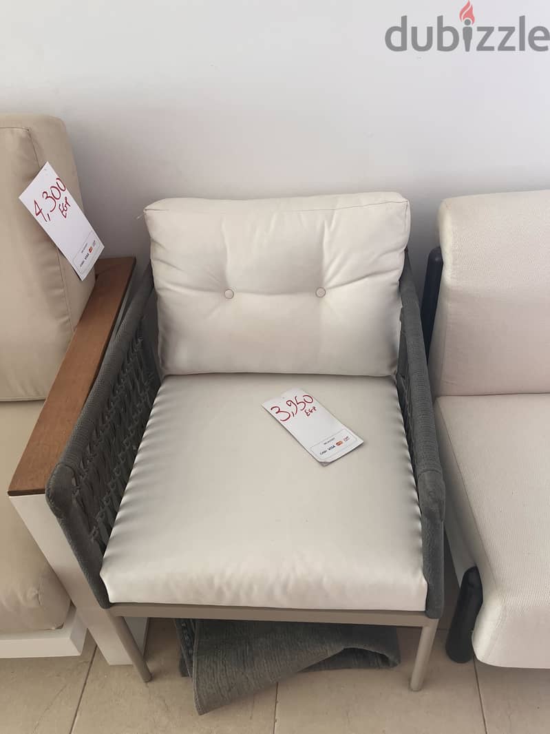 ariika outlet 2