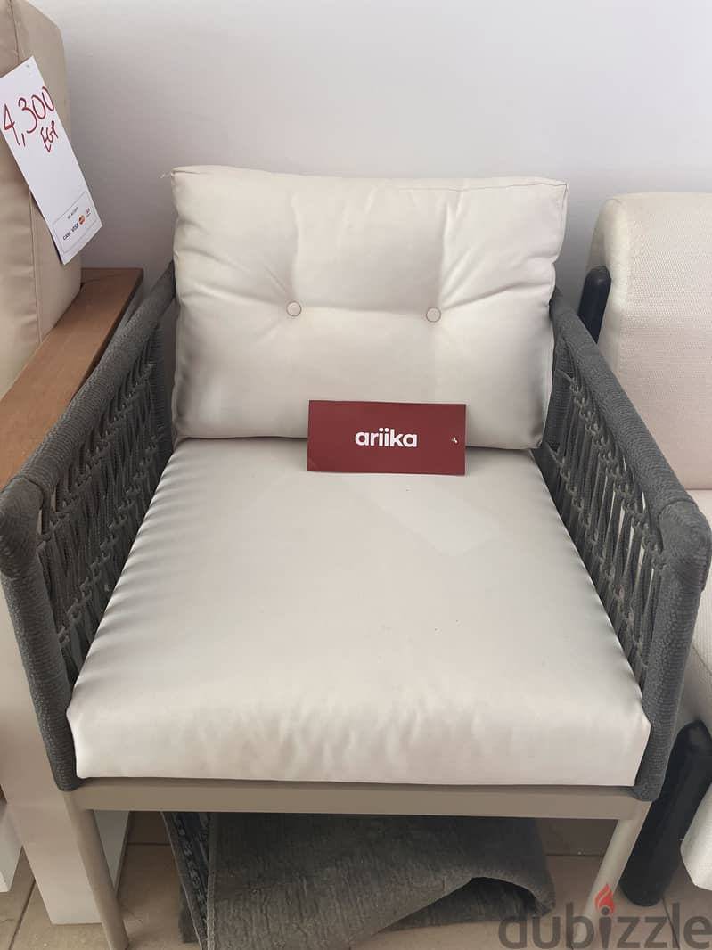 ariika outlet 6