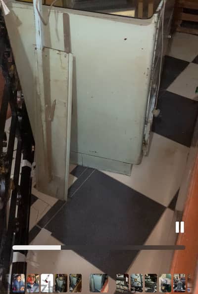 ‏ شوفونيرة معدن ادراج كبيرة ومراية
