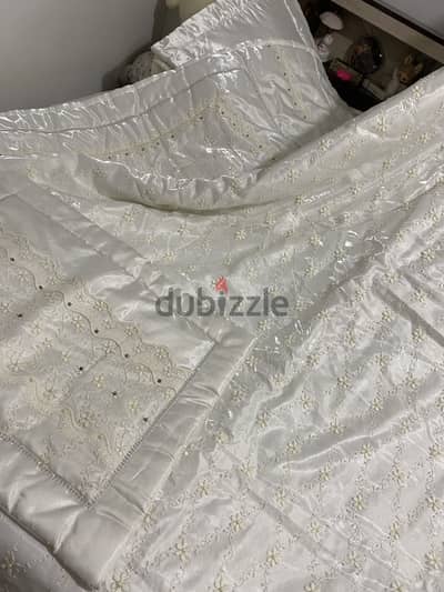 مفرش عرايسي
