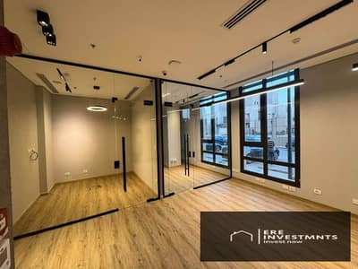 A prime administrative office for rent, fully finished and ready for immediate viewing and operation, in a distinguished location in District 5, Fifth
