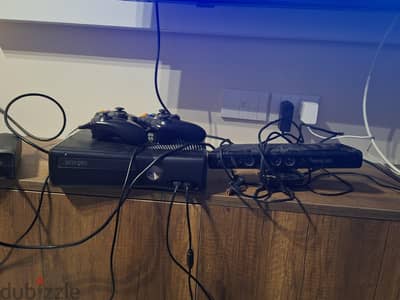 Console with Hard desk 300 GB