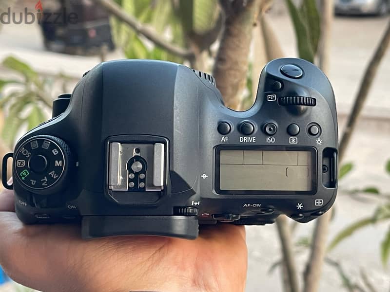 Canon 6dii 1