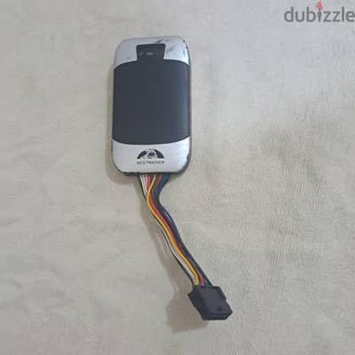 جهاز تتبع GPS TK303 للبيع، مناسب للسيارات والتوك توك والموتوسيكلات.
