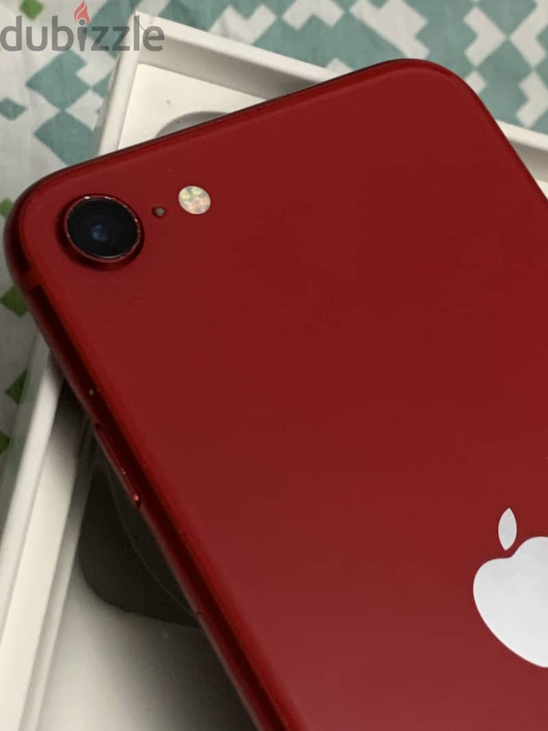 Iphone SE 2020 red 3