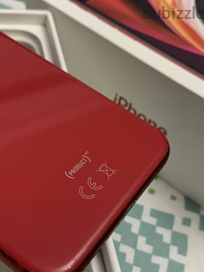 Iphone SE 2020 red 4