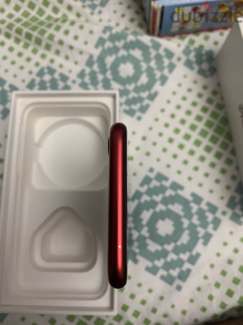 Iphone SE 2020 red 6
