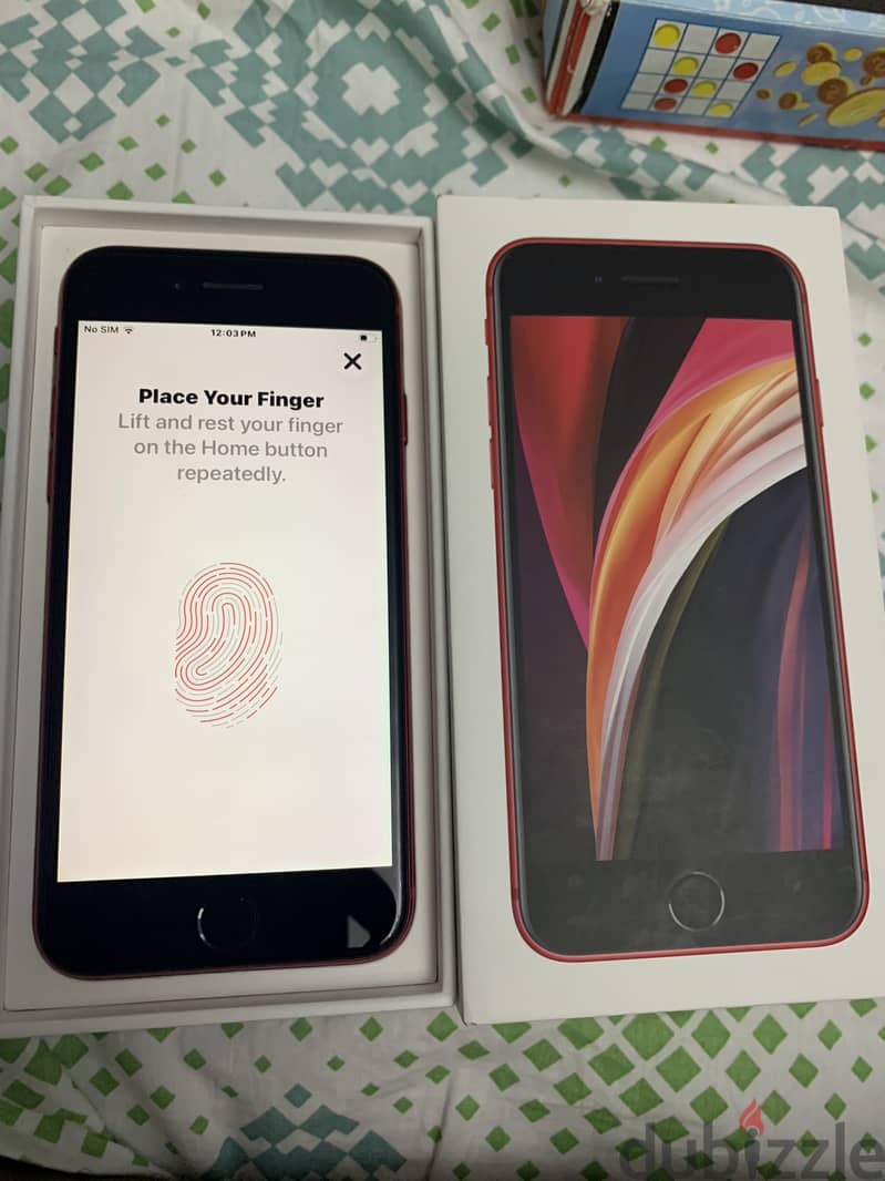 Iphone SE 2020 red 9